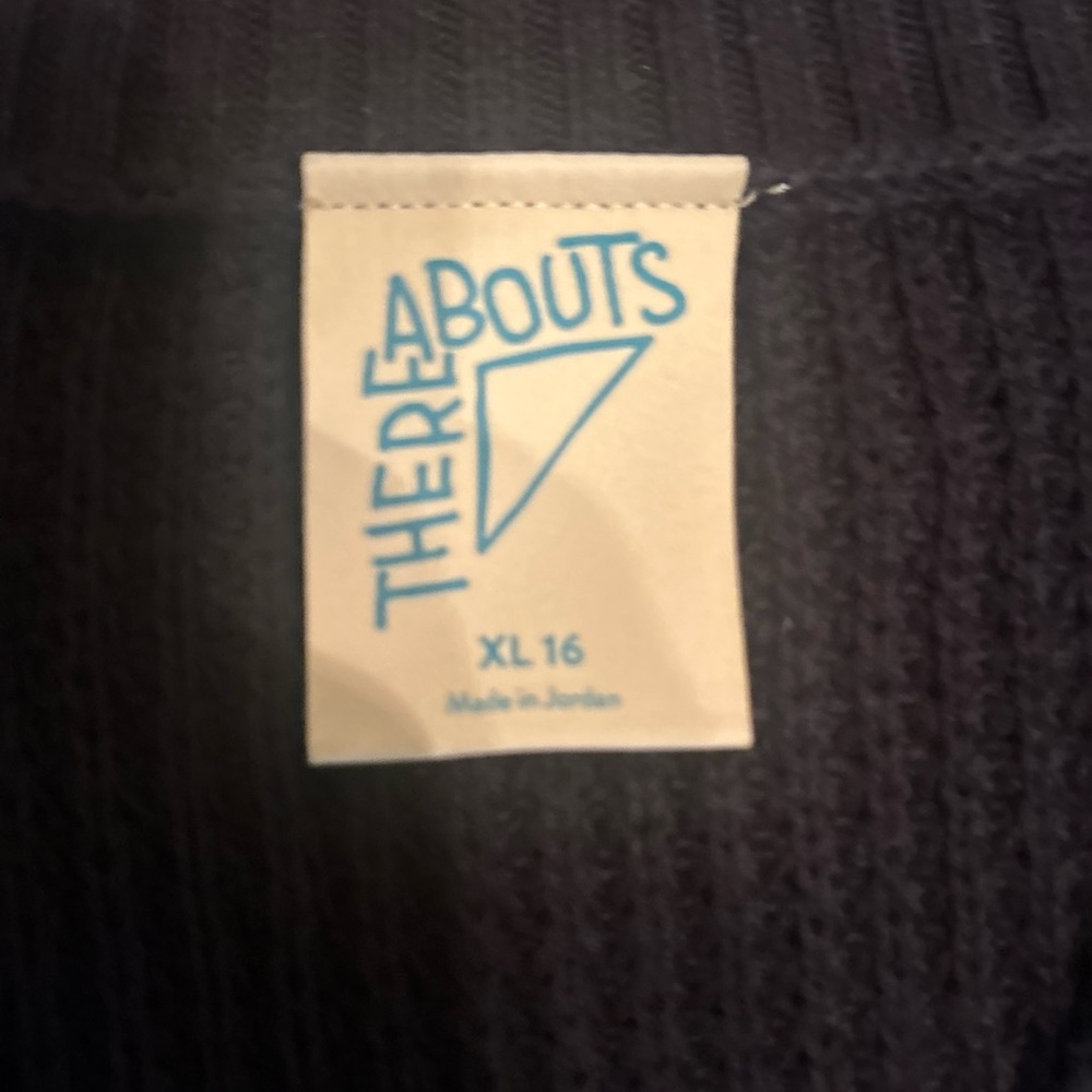 Black Ribbed Cardigan with Button Closure - Picture 3 of 4